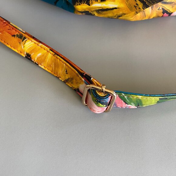 Imoshion Colourful Abstract Floral Crossbody Bag - Picture 7 of 12